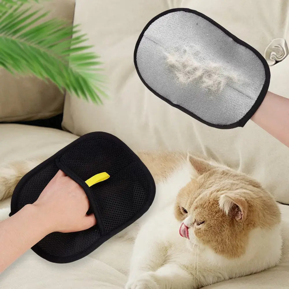 BeauClean pet hair removal glove cleaning fur from a sofa